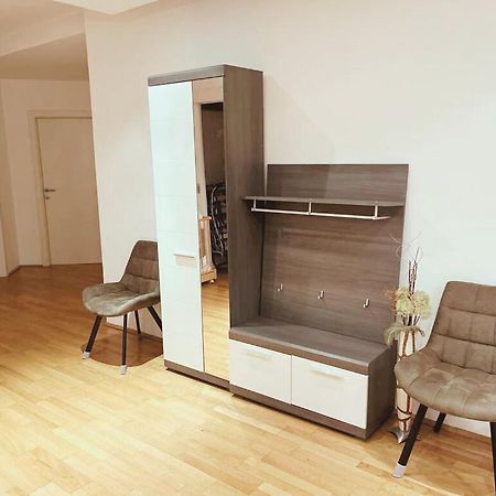 Taferne In Koestendorf - Ferienwohnung Monteurzimmer Neumarkt am Wallersee Εξωτερικό φωτογραφία