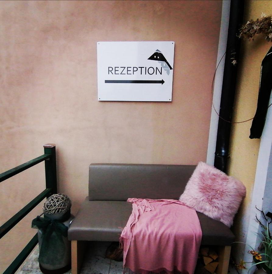 Taferne In Koestendorf - Ferienwohnung Monteurzimmer Neumarkt am Wallersee Εξωτερικό φωτογραφία