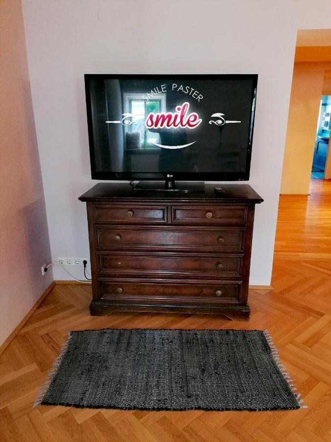 Taferne In Koestendorf - Ferienwohnung Monteurzimmer Neumarkt am Wallersee Εξωτερικό φωτογραφία