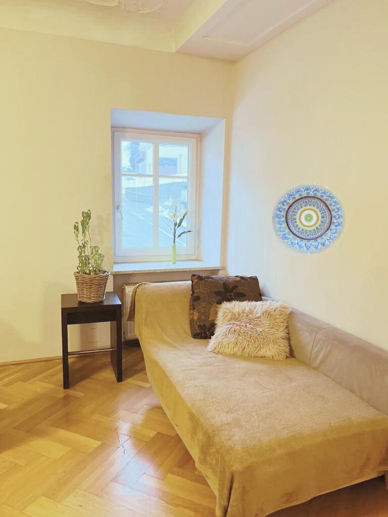 Taferne In Koestendorf - Ferienwohnung Monteurzimmer Neumarkt am Wallersee Εξωτερικό φωτογραφία