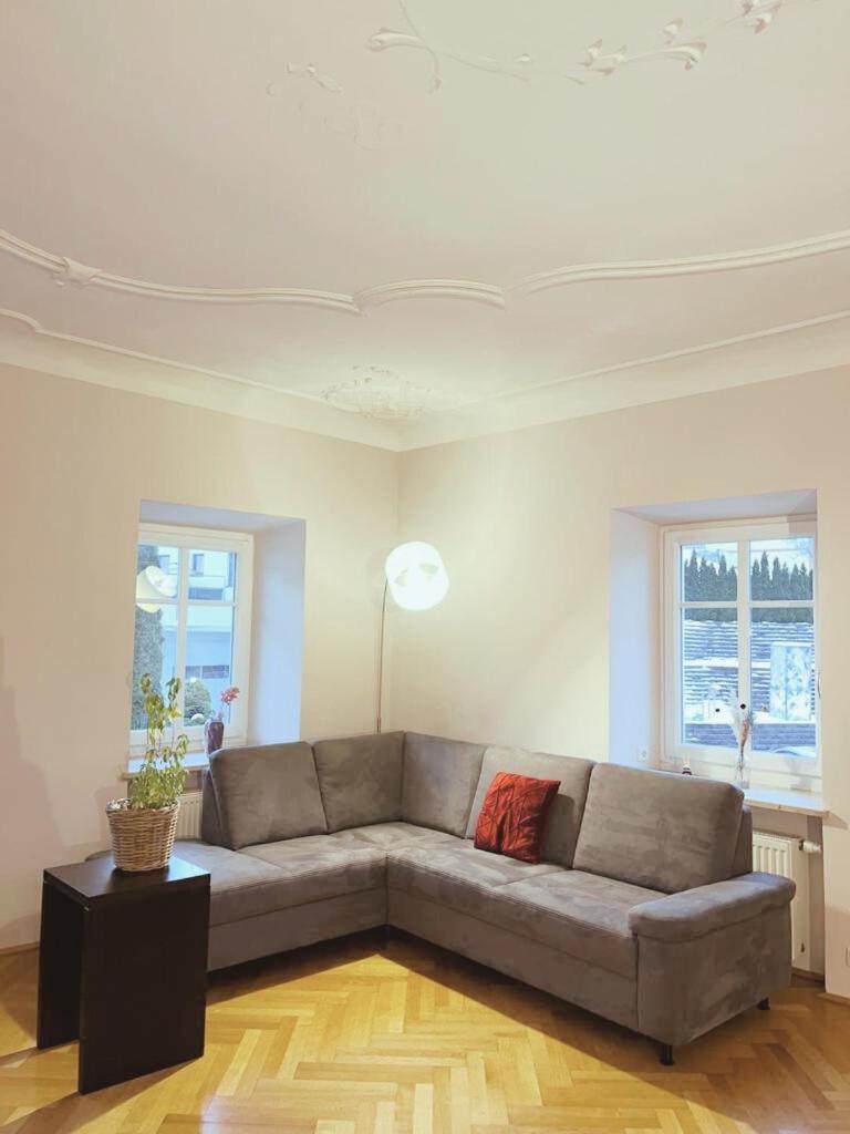 Taferne In Koestendorf - Ferienwohnung Monteurzimmer Neumarkt am Wallersee Εξωτερικό φωτογραφία