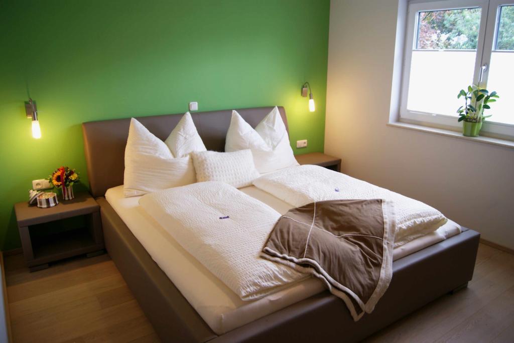 Taferne In Koestendorf - Ferienwohnung Monteurzimmer Neumarkt am Wallersee Εξωτερικό φωτογραφία