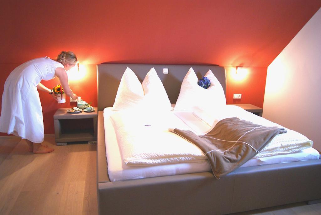 Taferne In Koestendorf - Ferienwohnung Monteurzimmer Neumarkt am Wallersee Εξωτερικό φωτογραφία