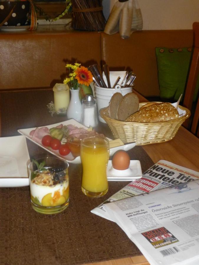 Taferne In Koestendorf - Ferienwohnung Monteurzimmer Neumarkt am Wallersee Εξωτερικό φωτογραφία